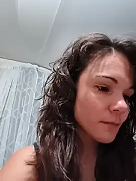 Snapshot of BaileyMFox chatting on 05-17-26, 03:41 BaileyMFox online show from 05-17-26, 03:41