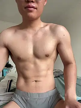 Ycen  online show from 04-18-26, 09:57