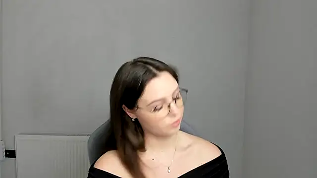 Regina cute  online show from 04-22-26, 06:27