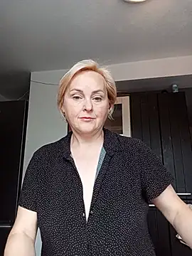 Snapshot of Svetlysvet chatting on 07-06-26, 03:36 Svetlysvet online show from 07-06-26, 03:36