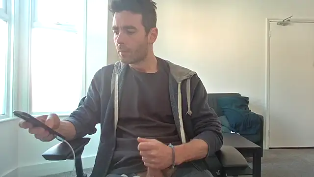 frenchbdmaninlondon online show from 04-27-26, 11:08