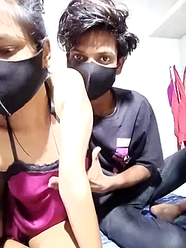 HOTS-COUPLES online show from 04-27-26, 02:20