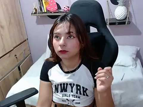 Kitana kitty online show from 06-11-26, 08:18