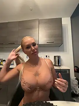 Karen Luxe online show from 05-30-26, 11:24