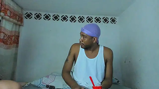 Cherry Chocolate online show from 04-29-26, 01:21