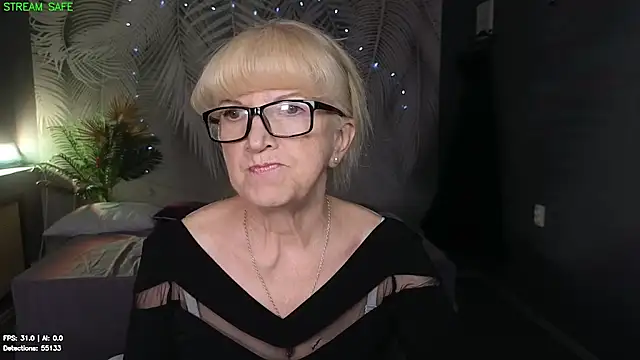 Dr Mireille online show from 06-19-26, 07:34