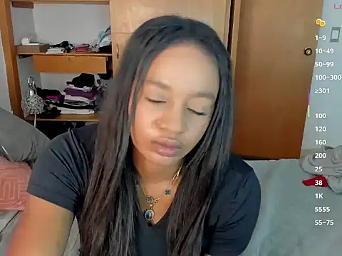 Snapshot of nia_brown chatting on 05-14-26, 05:03 nia brown online show from 05-14-26, 05:03