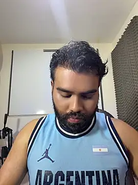 LucaLaurent online show from 05-17-26, 11:34