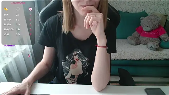  AlliceCullen  online show from 04-28-26, 03:39