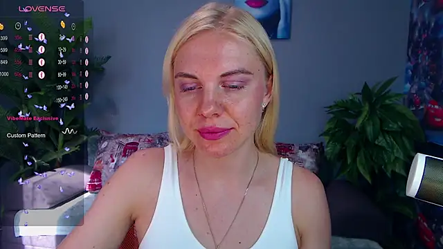 Snapshot of FromRussia chatting on 07-01-26, 01:51 FromRussia online show from 07-01-26, 01:51