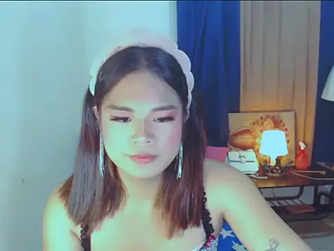 SWEETBELLA69 online show from 04-22-26, 12:07