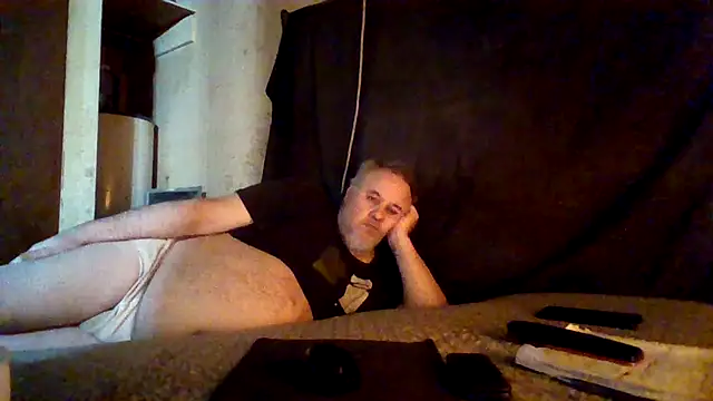 Nightshade1195 online show from 05-12-26, 07:00