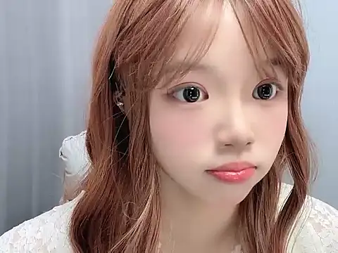 TwinXXyan online show from 04-22-26, 02:58