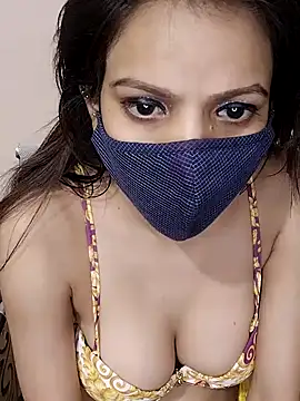 Snapshot of lovelyrosewifey chatting on 05-16-26, 06:32 lovelyrosewifey online show from 05-16-26, 06:32