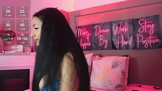 CataleyaStarr online show from 06-12-26, 04:22