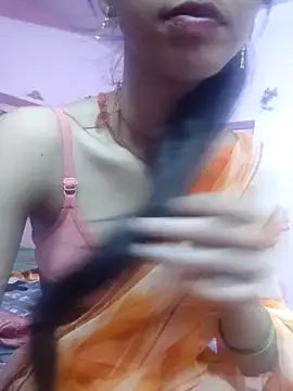 Vidhya Balan143 online show from 06-10-26, 10:52