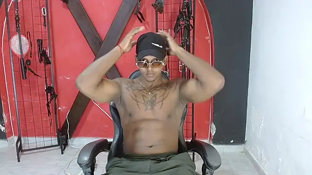 zoriel bigcock online show from 04-25-26, 06:27