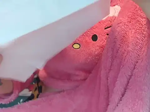 CarlyTheMessy online show from 04-22-26, 07:15