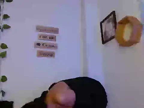 Jennal-Guerrero online show from 05-20-26, 11:44