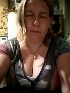 AnnaGlory38 online show from 06-10-26, 11:13