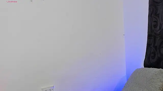 Snapshot of _IanLark chatting on 05-16-26, 12:07 IanLark online show from 05-16-26, 12:07