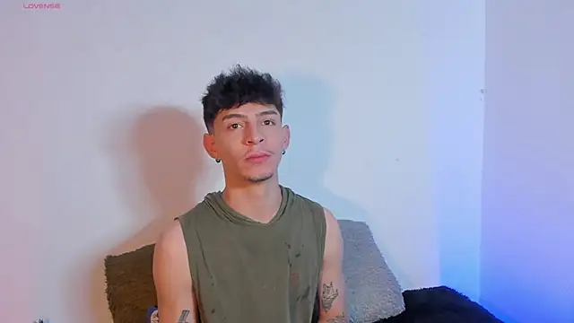  IanLark online show from 06-27-26, 01:43