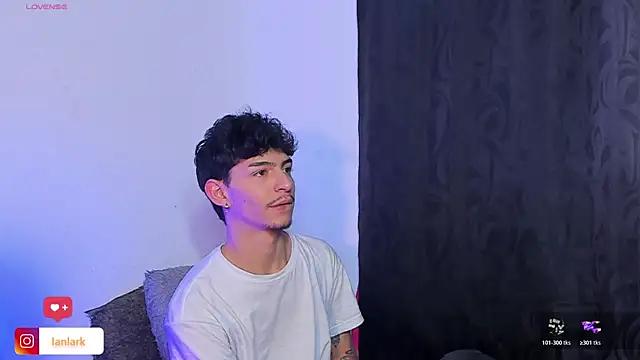  IanLark online show from 07-30-26, 11:04