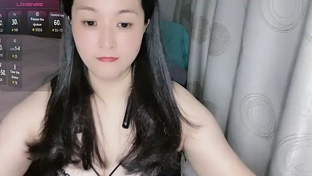 Snapshot of D-Misslu chatting on 05-10-26, 11:48 D-Misslu online show from 05-10-26, 11:48