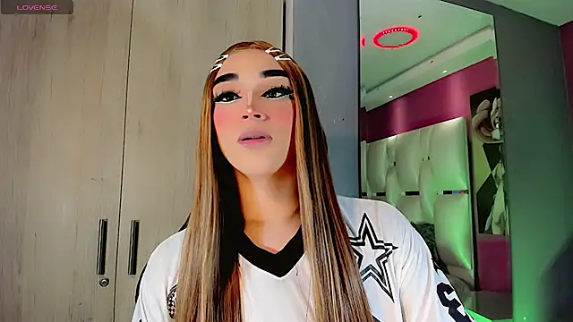 Camila Vasquezz1 online show from 07-20-26, 11:45