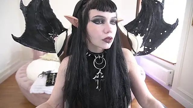 OutfitObsession online show from 05-09-26, 01:49