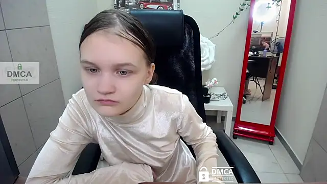  donnaSia  online show from 05-31-26, 06:10