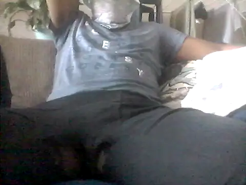 Snapshot of LunjeSA chatting on 05-25-26, 07:58 LunjeSA online show from 05-25-26, 07:58