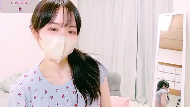 mayu chan  online show from 05-25-26, 12:00