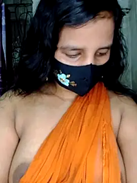 Snapshot of Nigar_Hatun chatting on 05-29-26, 09:35 Nigar Hatun online show from 05-29-26, 09:35