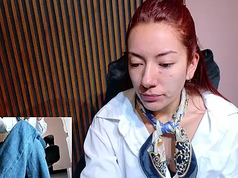Snapshot of MissOffice_ chatting on 07-01-26, 11:34 MissOffice online show from 07-01-26, 11:34