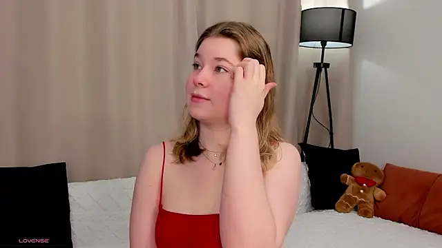 Snapshot of MERRIEMS chatting on 04-26-26, 03:59 MERRIEMS online show from 04-26-26, 03:59