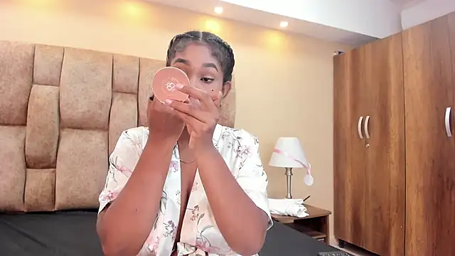 AlissonJamess online show from 04-24-26, 12:18