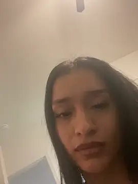 leenachanel online show from 04-22-26, 02:36