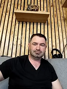 yuyukyler online show from 04-24-26, 03:47