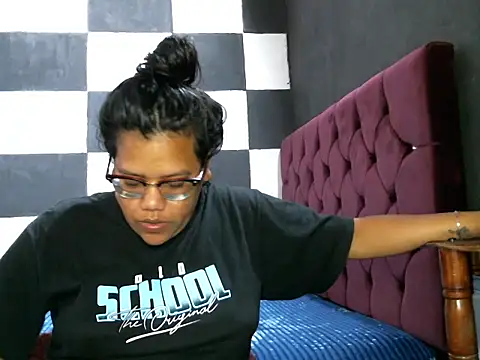 Valery-Khloe online show from 07-28-26, 05:36