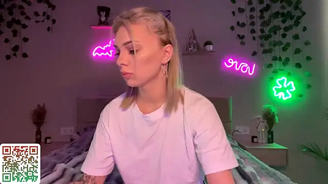CandyRass online show from 05-10-26, 06:18