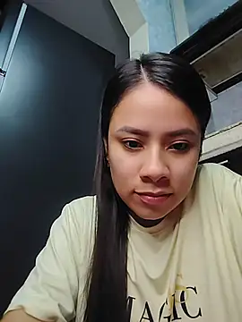 Nicol Alvarez1 online show from 05-26-26, 05:14
