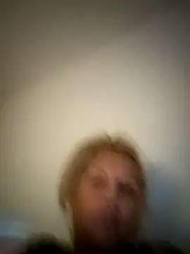 Divineblond online show from 11-05-25, 05:35