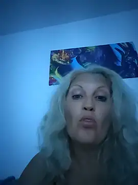 Divineblond online show from 07-05-26, 10:28