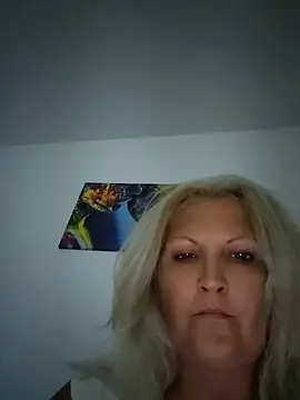 Divineblond online show from 07-09-26, 08:35