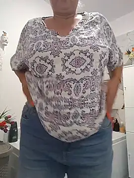 Divineblond online show from 07-26-26, 07:54