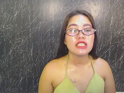 ur prettychelsie online show from 04-25-26, 01:41