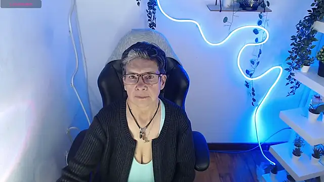 selena ferreira online show from 07-24-26, 08:18