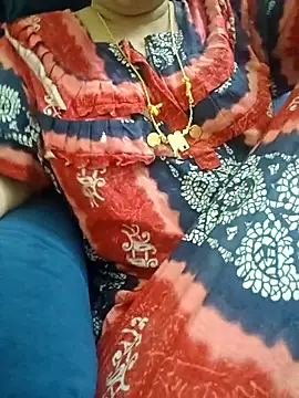 Snapshot of Call_Honey chatting on 05-11-26, 04:04 Call Honey online show from 05-11-26, 04:04