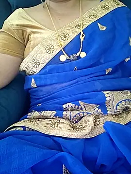 Snapshot of Call_Honey chatting on 05-12-26, 04:53 Call Honey online show from 05-12-26, 04:53